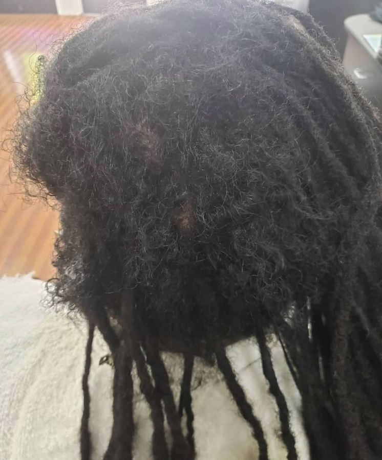 Natural hair comb-out